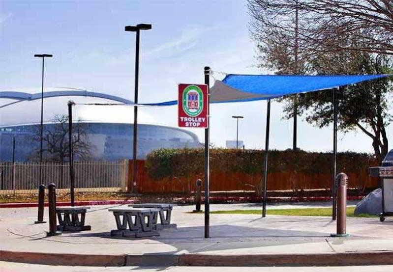 Courtyard By Marriott Dallas Arlington Entertainment District Exterior photo